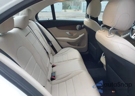 2019 Mercedes-Benz C 300 4Matic из США, поврежденный, VIN 55SWF8EB5KU288456